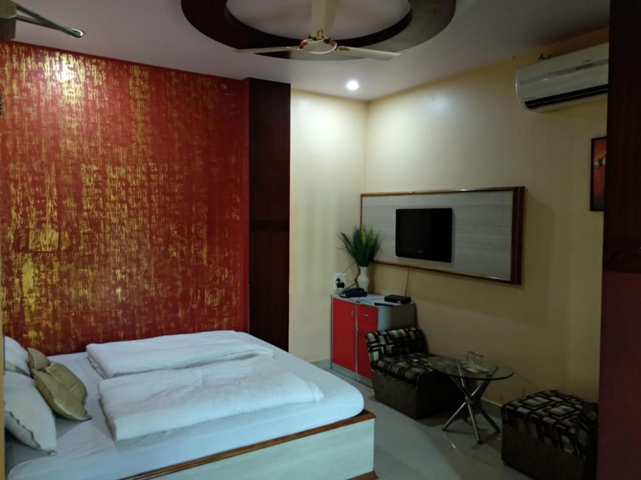 Surya Hotel Katni Exterior photo